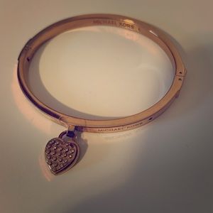 Michel Kors gold band